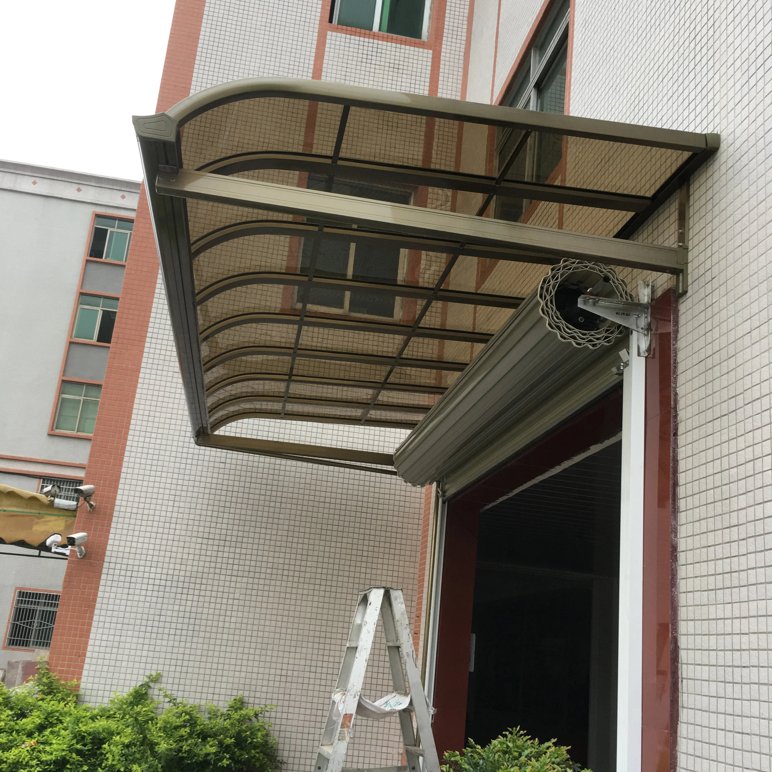 
High Quality Wholesales Outdoor Polycarbonate Awning Window Canopy With Parts 