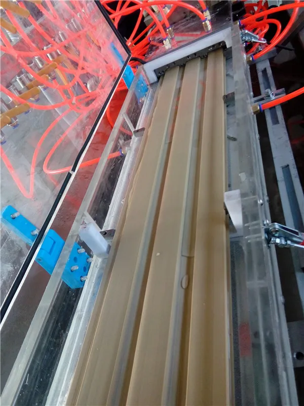 Wpc Profile Extruding Machine for Plastic Door Panels Extruder