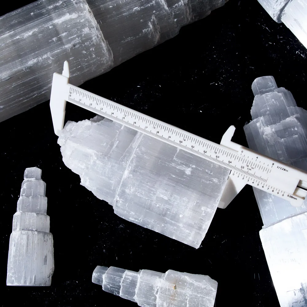 Wholesale  natural selenite lamp tower crystals healing for home decor