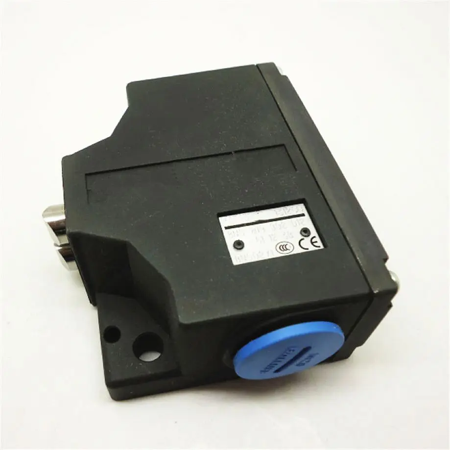 Mechanical multiple position limit switch BNS 819-B02-R12-61-12-10