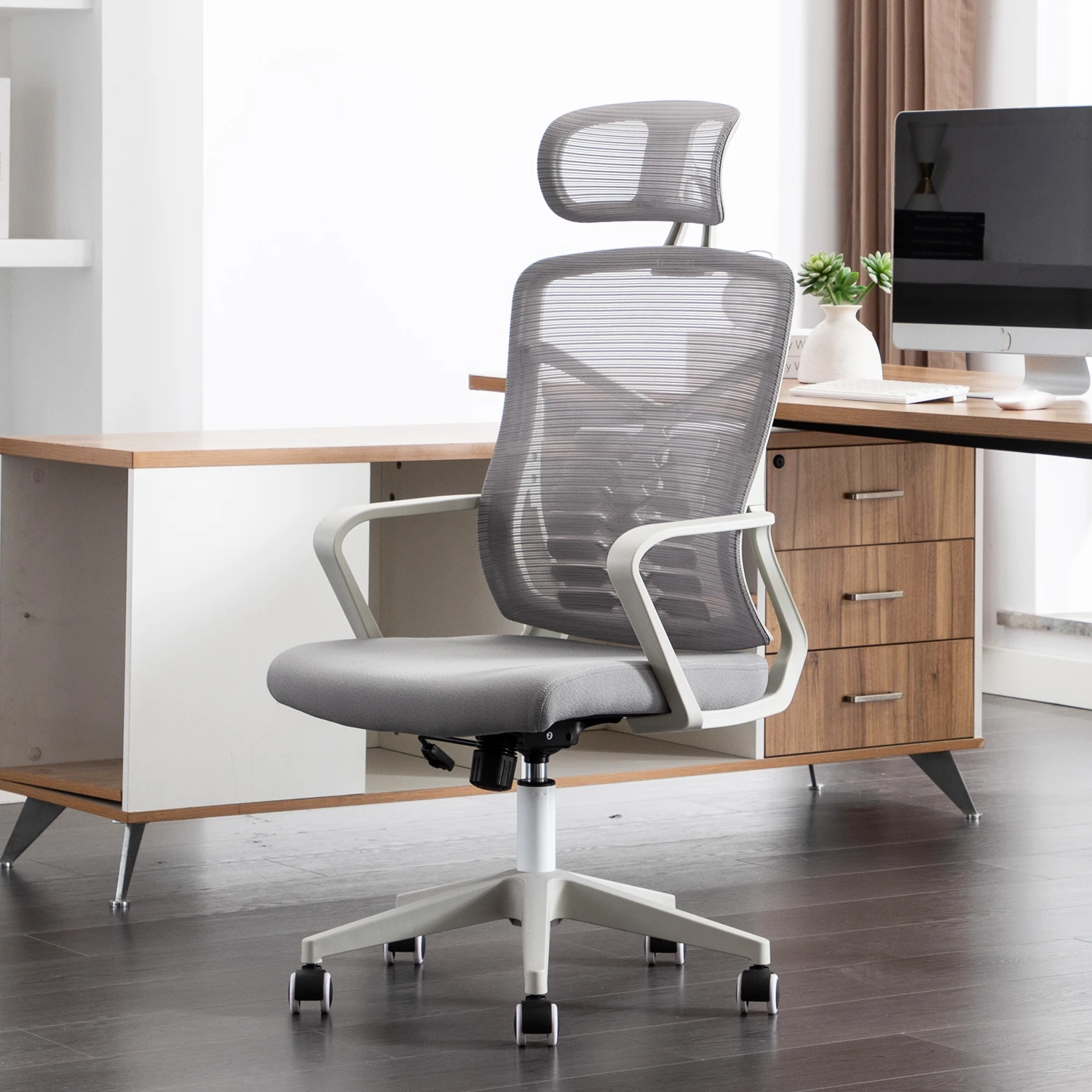 High Quality Ergonomic Office Chair with Swivel Mesh Adjustable Headrest Modern Design for Staff Lift