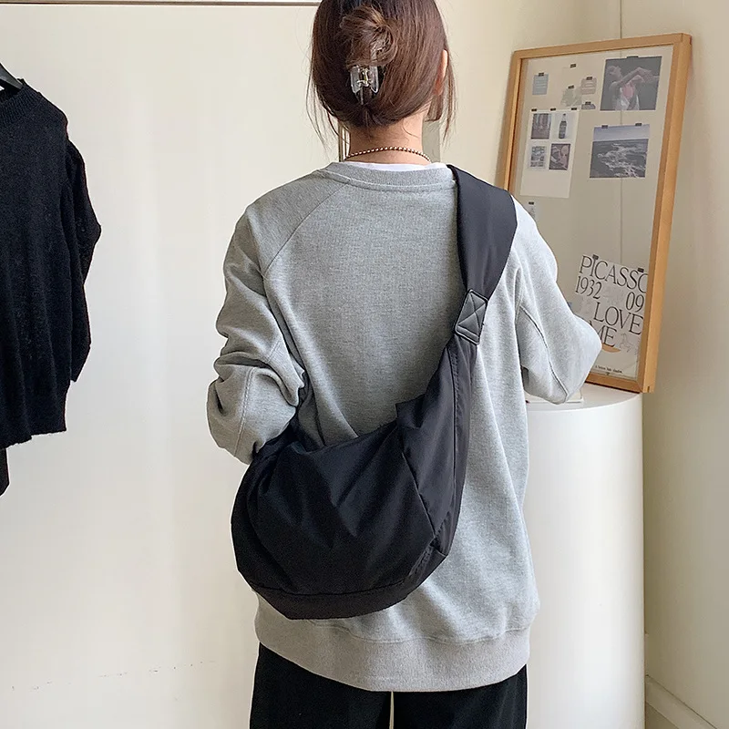 New style fashion solid nylon women underarm bag simple design polyester tote bag with adjustable belt