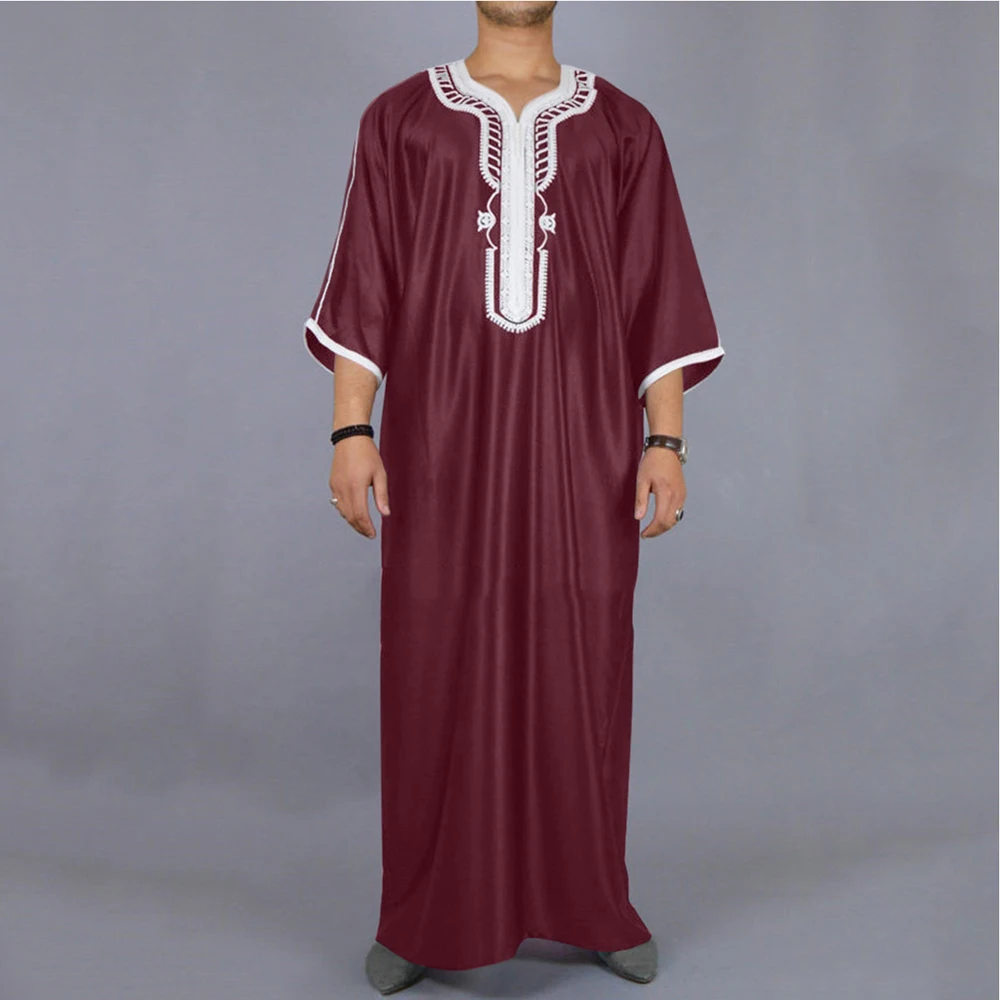 2024 Factory Price Muslim Men Thobe Elegant Embroidery Casual Men Muslim Thobe Solid Long Robe Jubba for Men Arabic Thobe