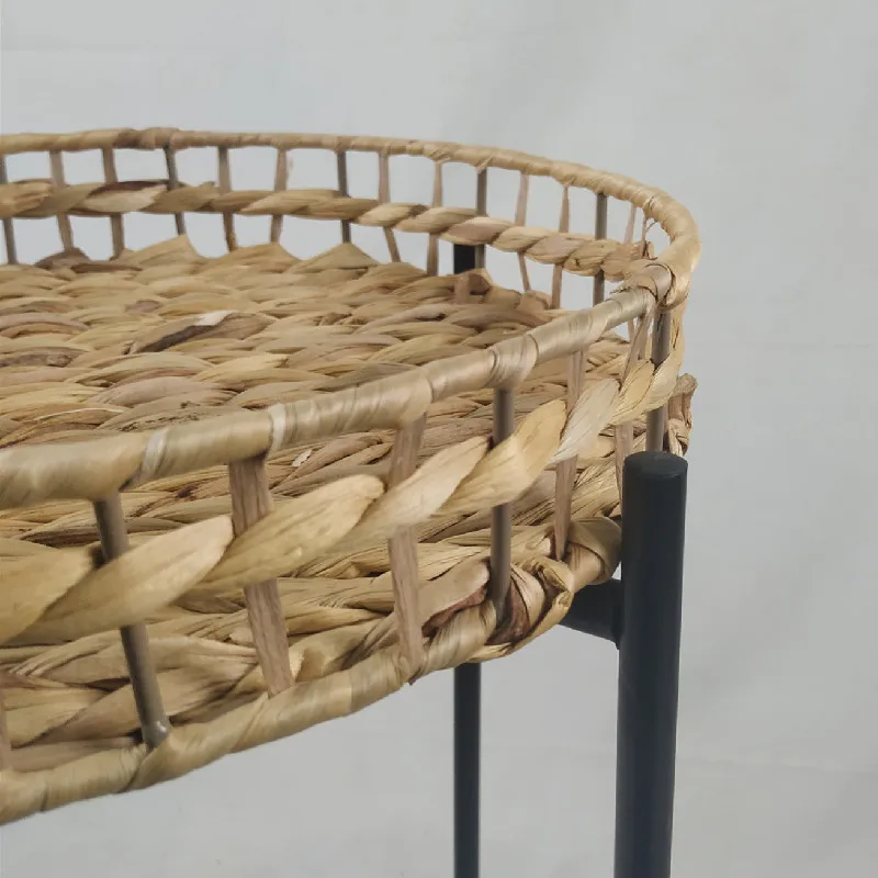 Foldable water hyacinth woven round side table