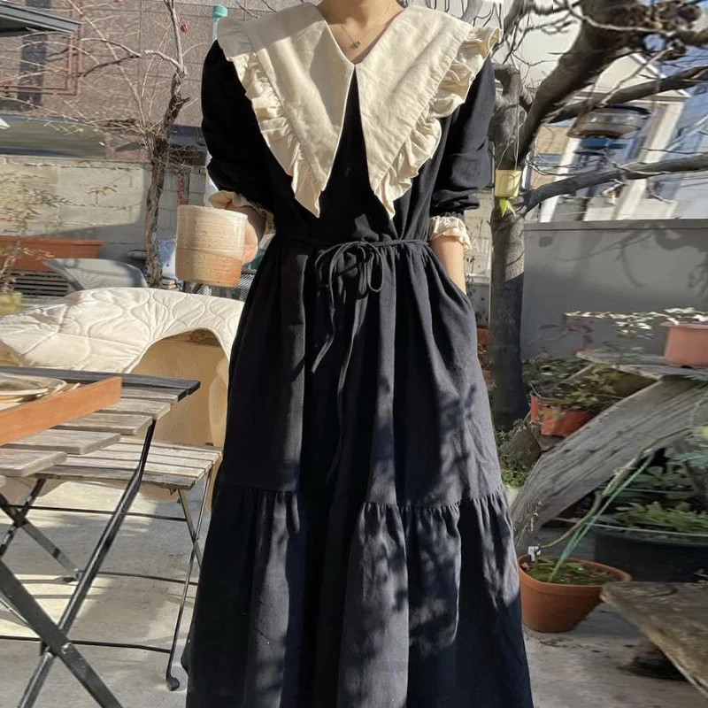 Wholesale Autumn 2022 South Korea Chic Foreign Style Large Lapel Contrast Color Press Pleat Lace Up Waist Wide Loose Hem Dress