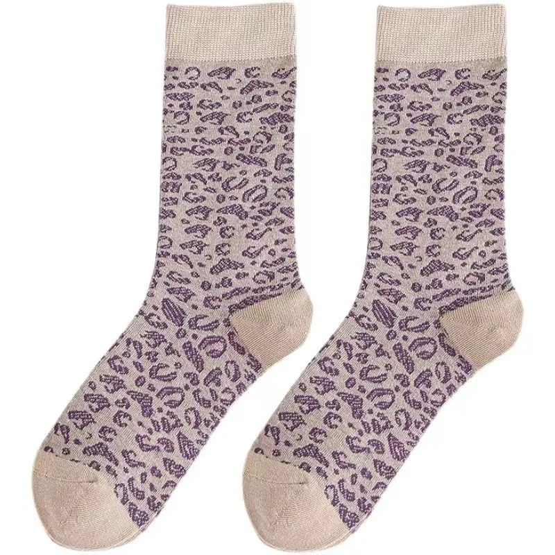 Wholesale Purple cotton mid-tube socks women retro casual crew socks