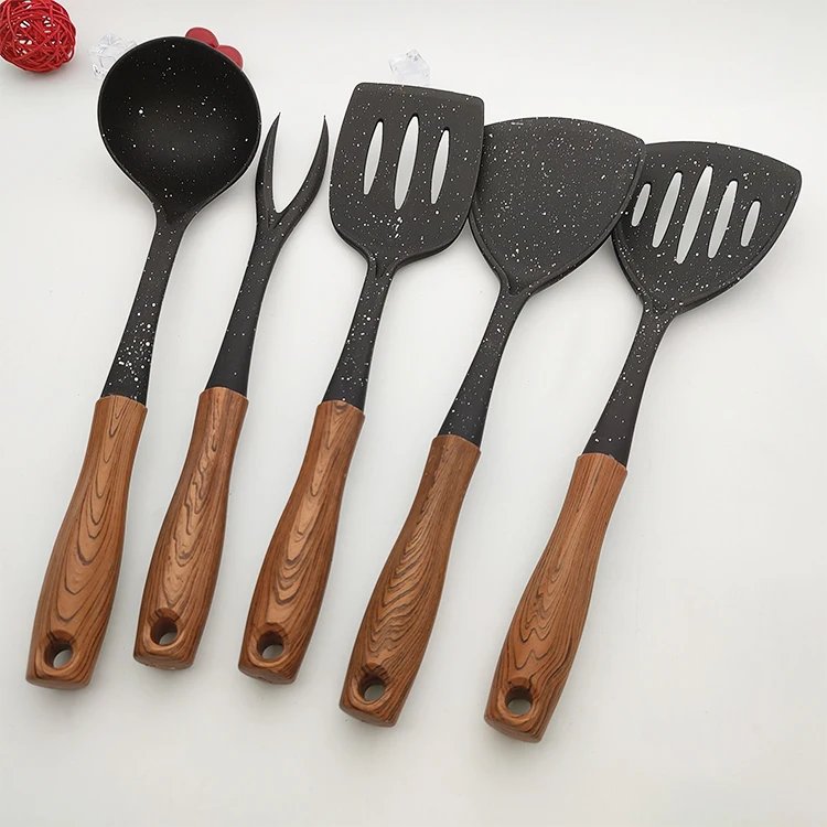 High quality 10 piece set of nylon wooden handle kitchen utensils and cooker accessories set wholesale