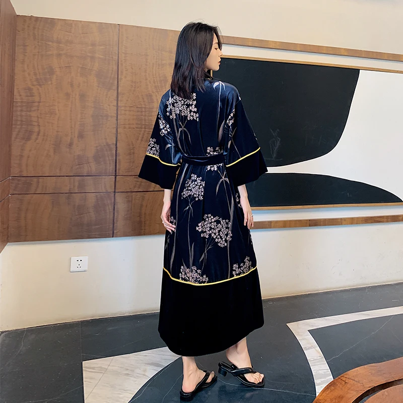 2022 Christmas gift long velvet robe sleepwear kimono robes for women