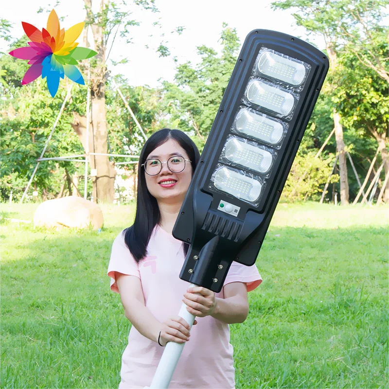 HUAPAI Commercial Outdoor Remote Control Smart 50w 100w 150w 200w 250w 300w LED Street Solar Light