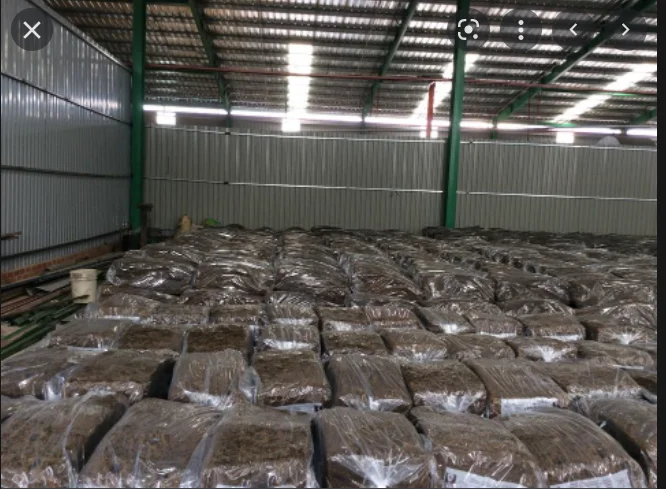 NATURAL RUBBER SVR - STANDARD VIETNAM RUBBER SVR10 -  latex scrap with price competitive free samples