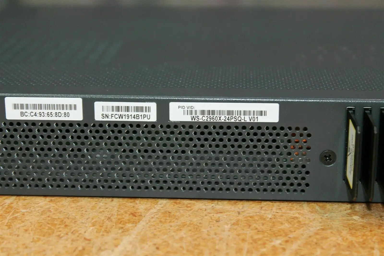 Brand new In stock 24 Port POE Network Switch enterprise switches WS-C2960X-24PSQ-L