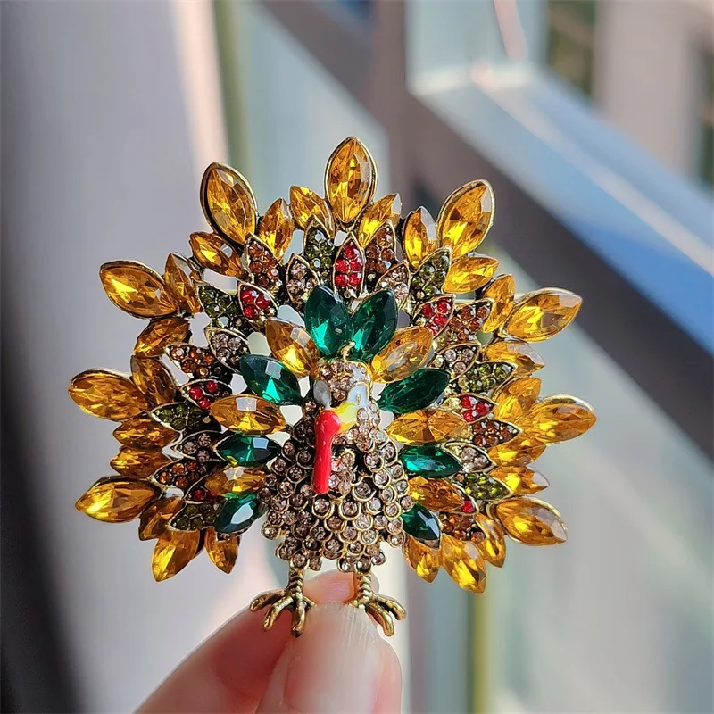 Fashion Vintage Turkey Brooch Creative Full Diamond Animal Peacock Brooch Pins For Lady Man