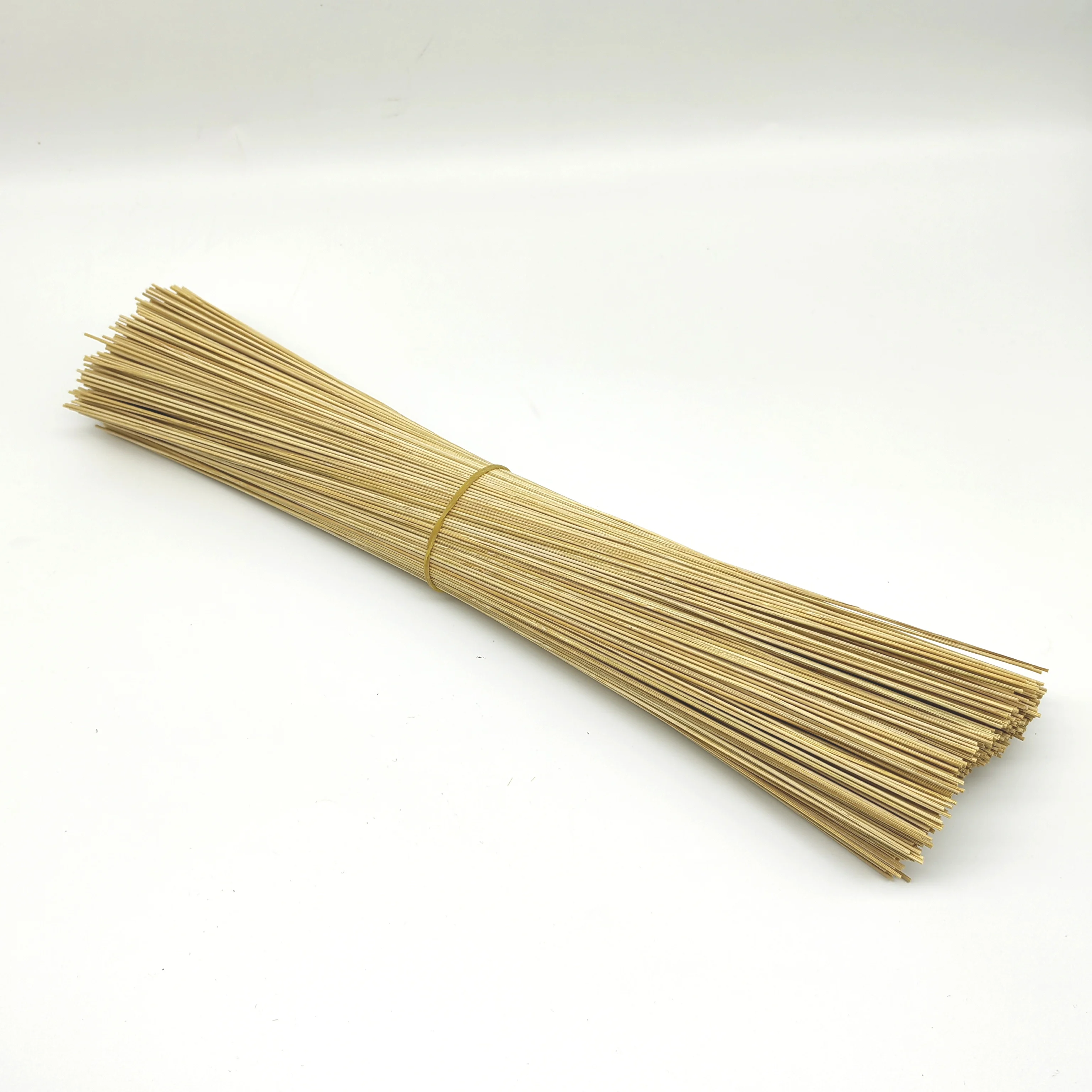 Cheapest price Vietnam bamboo sticks, agarbatti bamboo sticks, incense sticks good quality round bamboo sticks