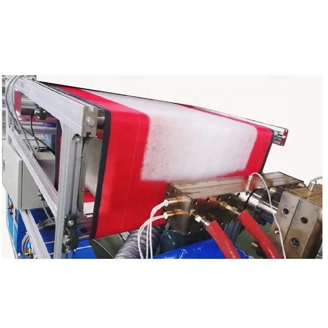 
 Машина для производства расплавленных нетканых материалов  