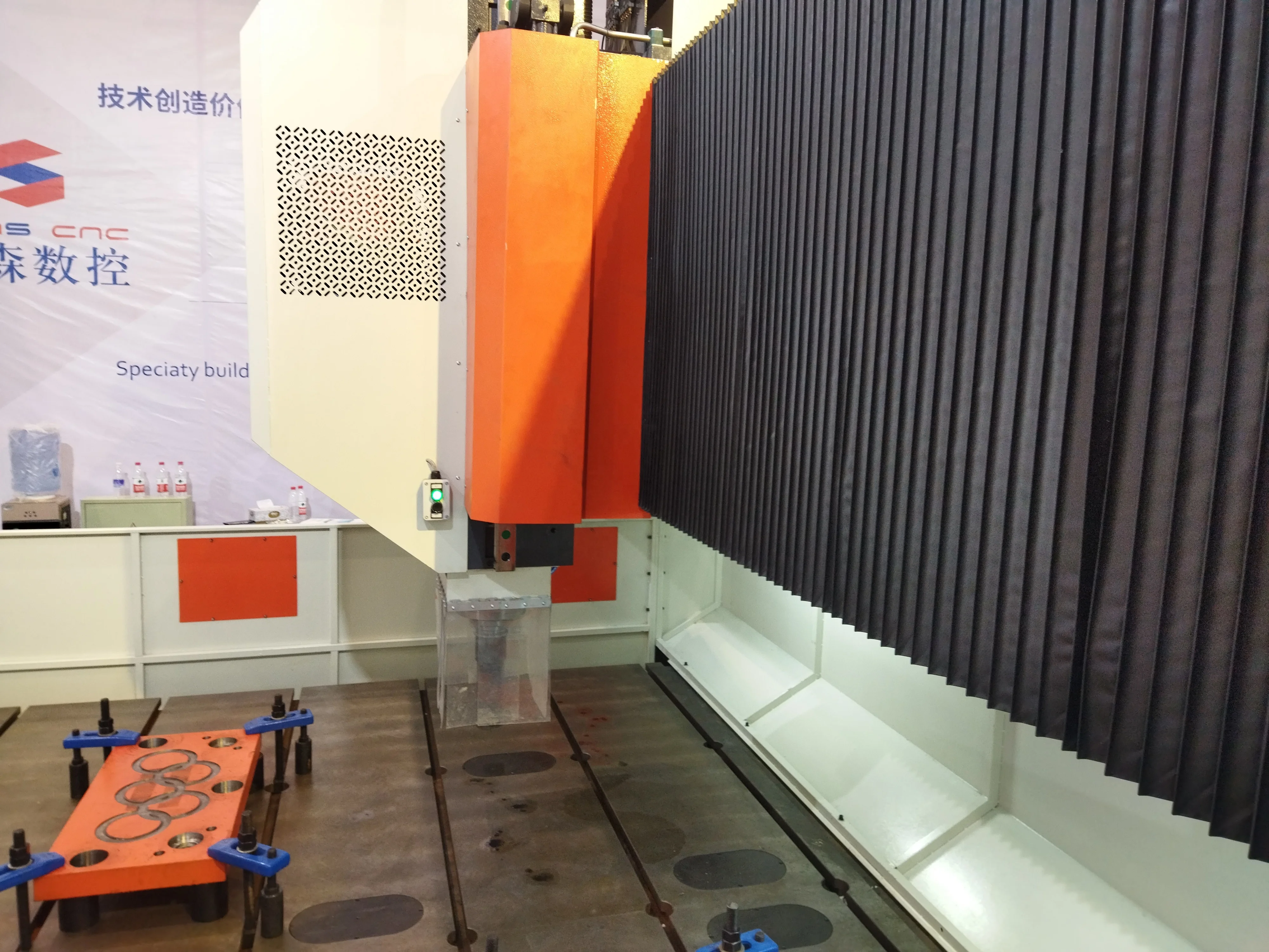 Fully Automatic PMD Series Heavy Duty Gantry Moveable CNC High Speed Drilling Machine With Milling Function