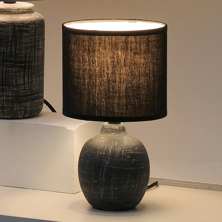 European modern table lamps cheap living room black bedside night light lamp with linen lampshade