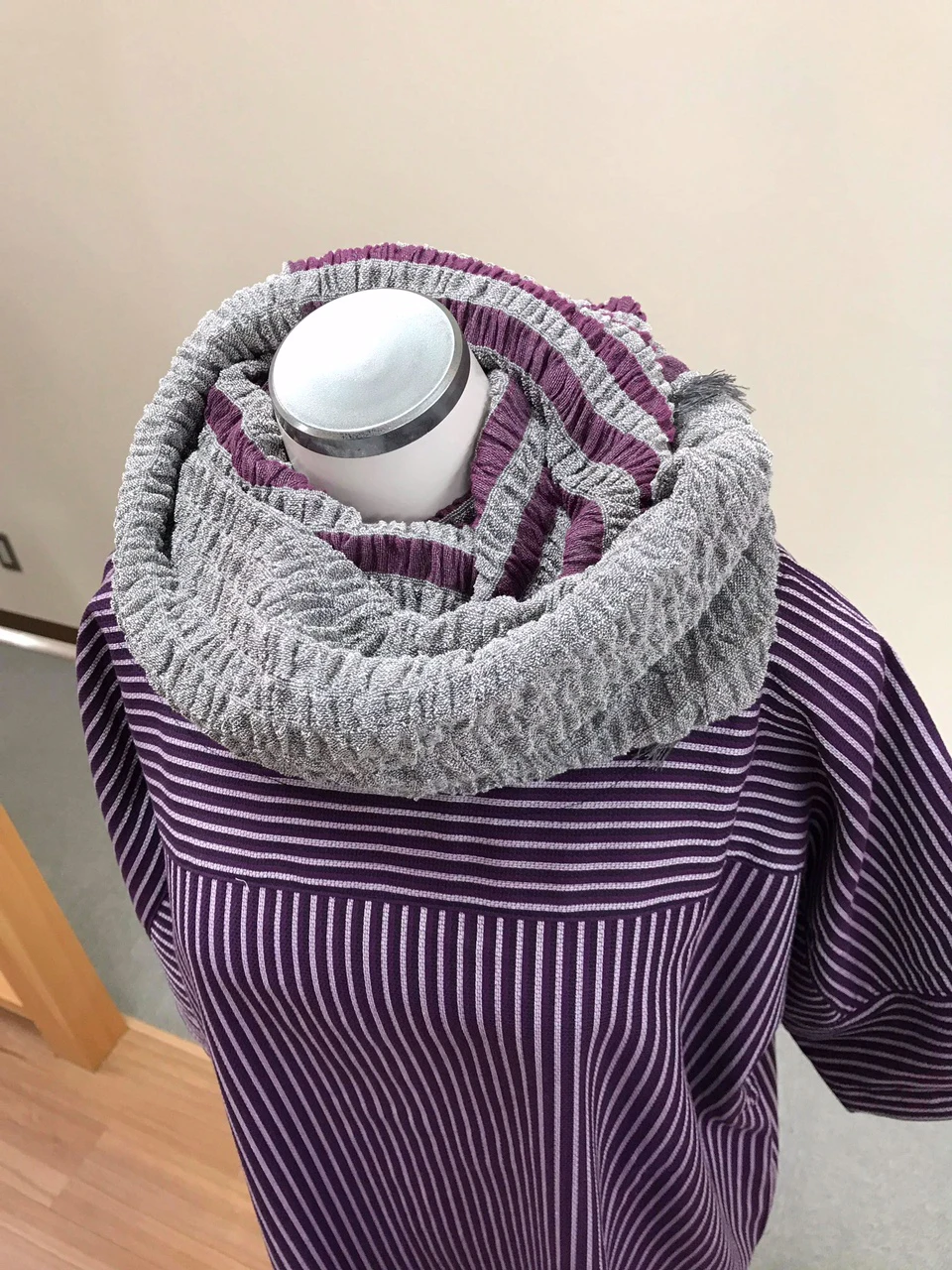 Stretchable spandex yarn beautiful other shawls scarves for sale