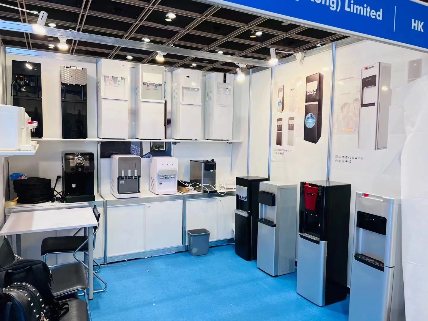 Luxury Vertical Water Dispenser Compressor Refrigeration Cold Hot Temperature Button Stand Electric Plastic Housing-Popular