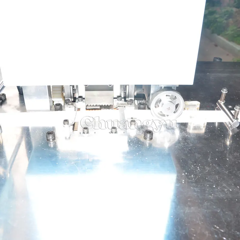 Automatic Fabric Hook Loop Cutting Welding Machine