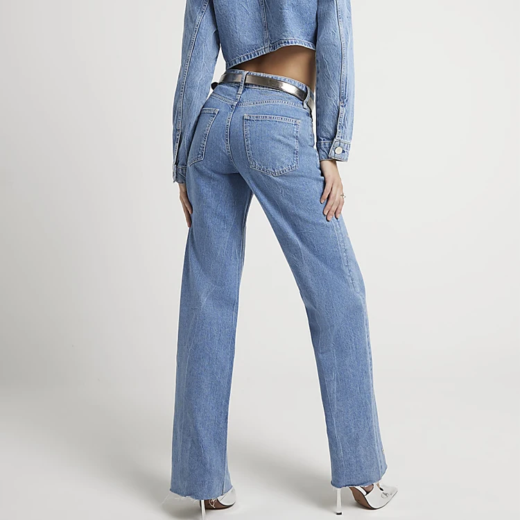 Женские джинсы с широкими штанинами