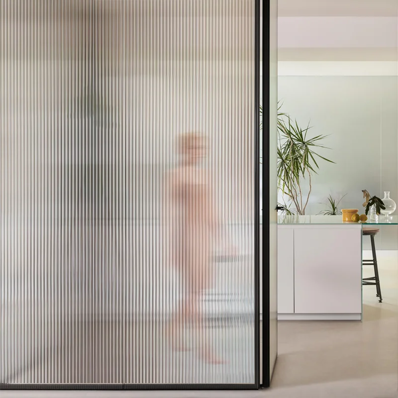 Most Favorable Widely Use 1.52*30M Reeded Privacy Protection Decoration Glass Film  For Home And Office