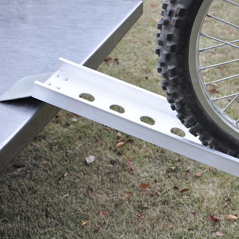 Portable truck bed motorcycle bicycle loading bay ramp for vehicle
