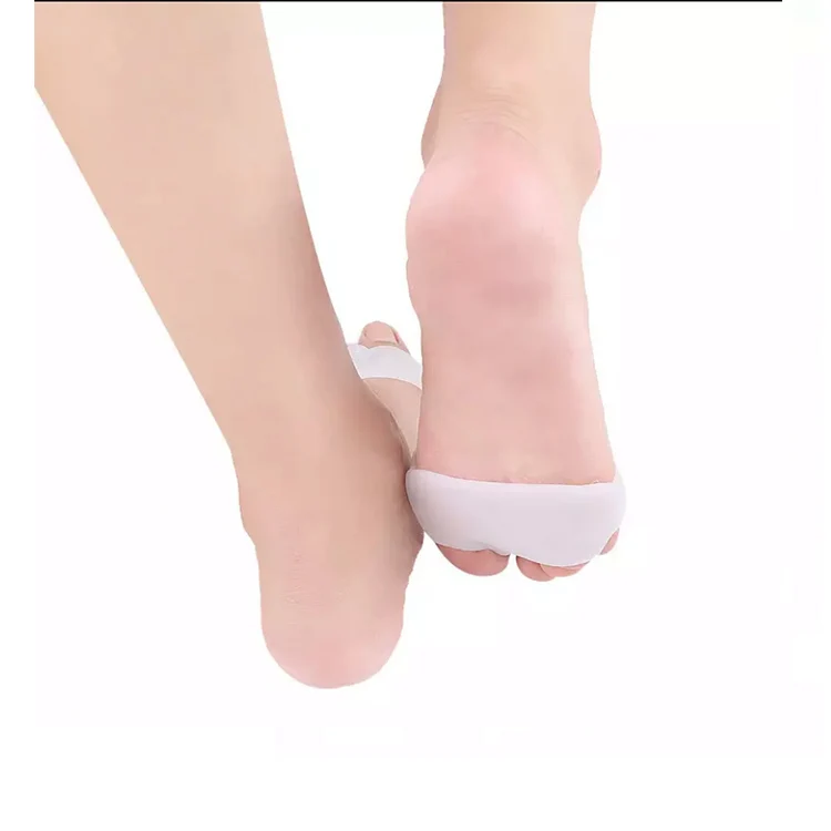 A padded insole in which the gel of sleeve compresses separated toes Forefoot cushion Toe
