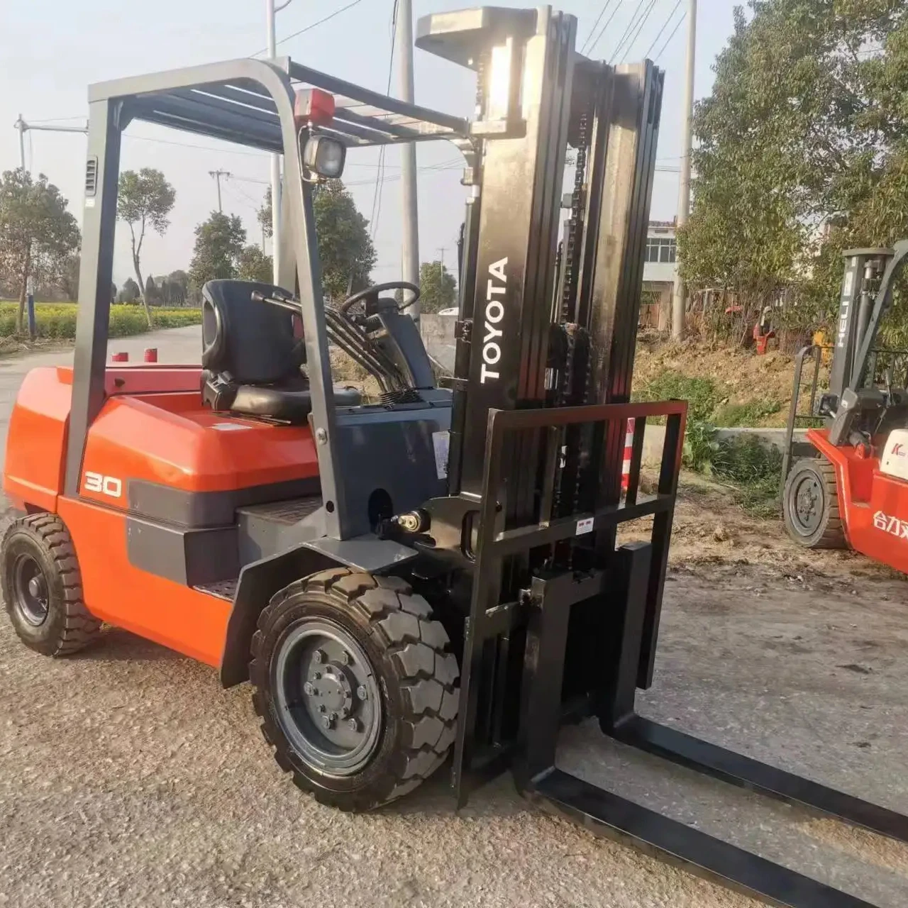 USED JAPAN 3 TON FORKLIFT