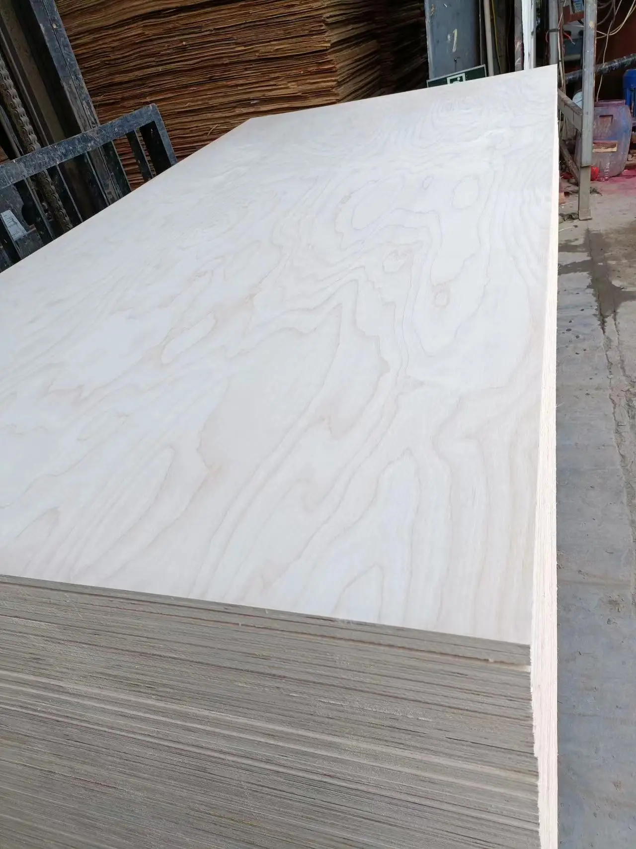 4x8 birch Plywood 18mm made in Linyi City