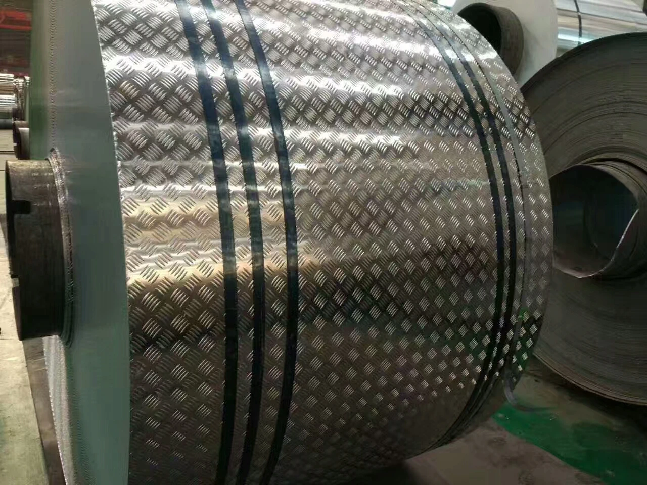 Diamond Aluminum Checkered Plate 1050 1100 3003 5052 1.5mm  0.6mm   Embossed Aluminum Sheet