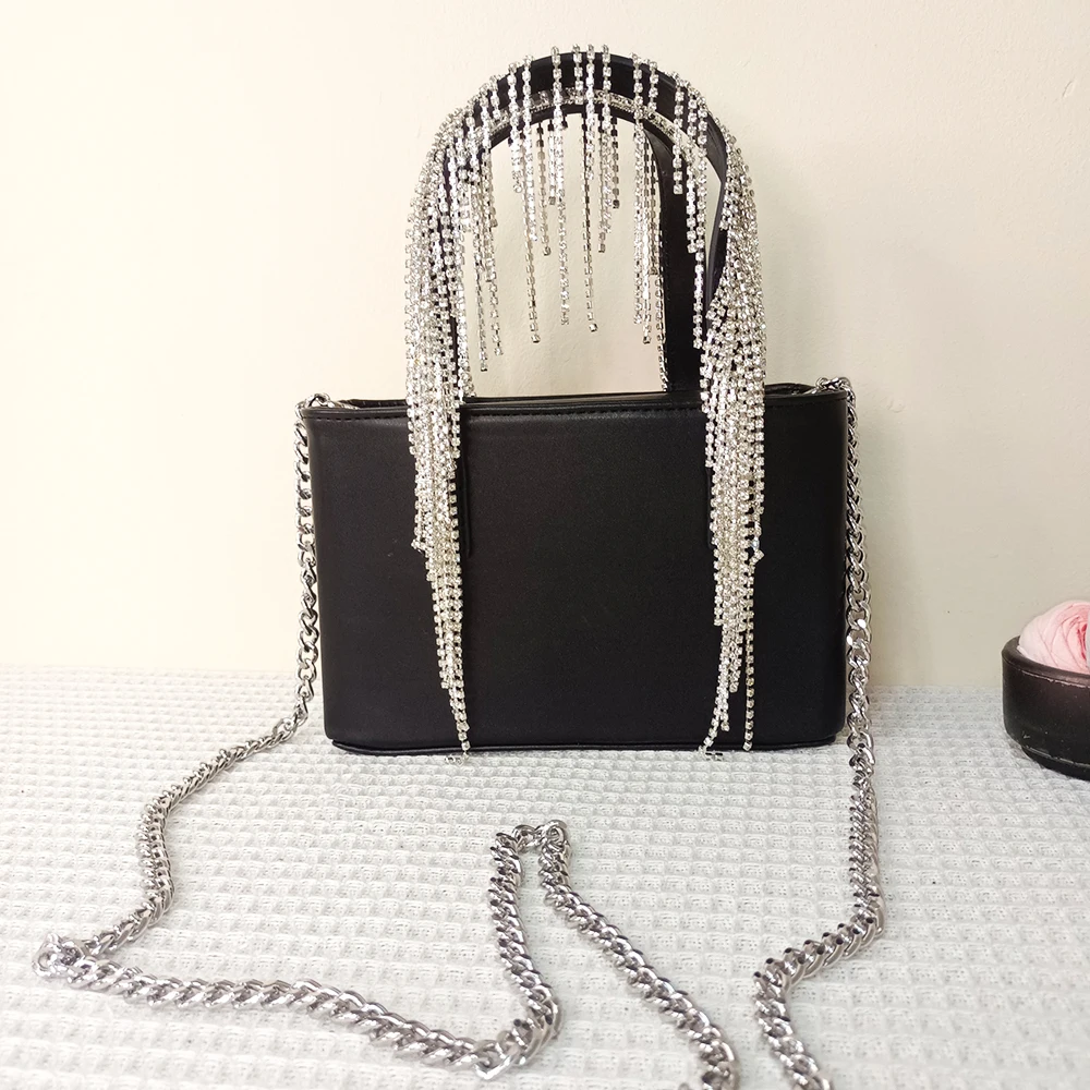 2023 Luxury Designer Black Evening Tote Bag with Bling Rhinestones & Tassel Strap Fac Direct Mini Shoulder Handbag for Ladies