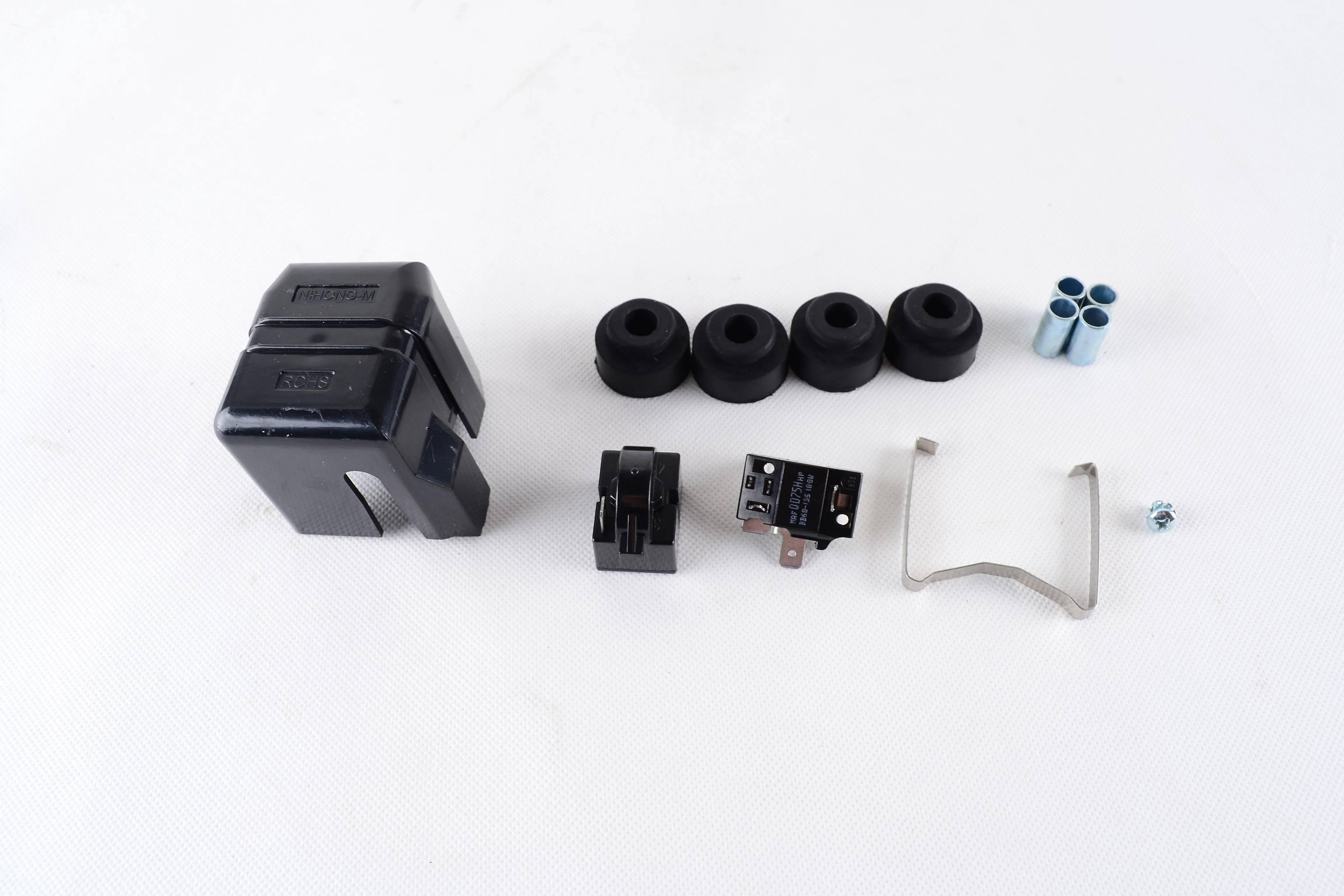 Sunchonglic refigreator запасные части MAFQD75H R134A 1/4HP Холодильный компрессор поршневого