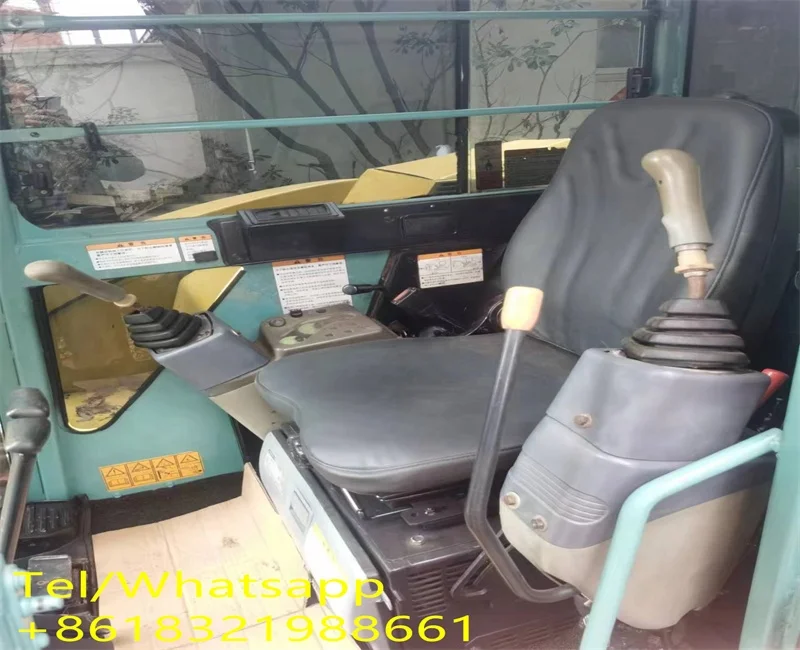 Yanmar VIO80 экскаватор. 2012 год одобрен EPA. С качелями бульдозером гидравлическим большим пальцем и резиновыми прокладками.