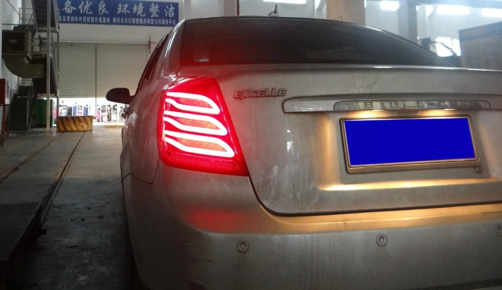  Задний светодиодный фонарь Forenza Lacetti Nubira Optra Excelle красный цвет 2003-2007