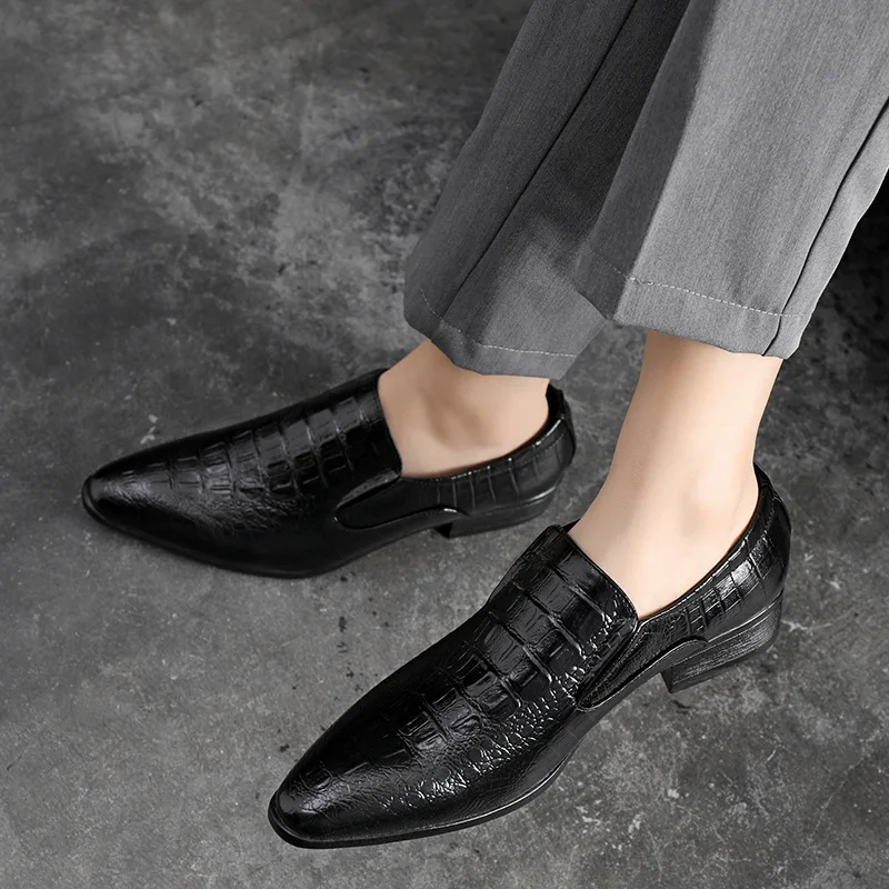 2020 Высококачественная модная обувь из натуральной кожи; Мужская повседневная модельная обувь; Новый стиль