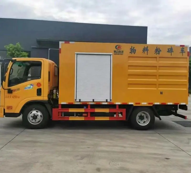 On Sales Green Garbage Transportation Crushing Treatment Vehicle Trees Material Smash Truck