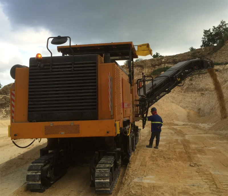 Engineering Use Milling Machines SCM1000C-8 15.5 ton Medium High Efficiency Milling Width 1000mm Multi-Purpose Milling Machines