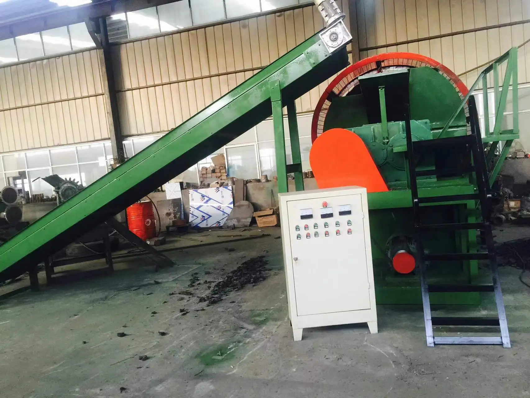 Fully automatic continuous waste plastic tyre pyrolysis to oil