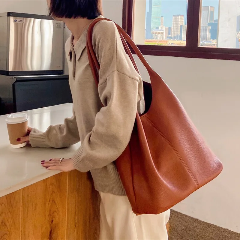 Women Fashion Pu Leather Handbag Retro All-match Shoulder Bag Simple Soft Surface Large Capacity Tote Bag