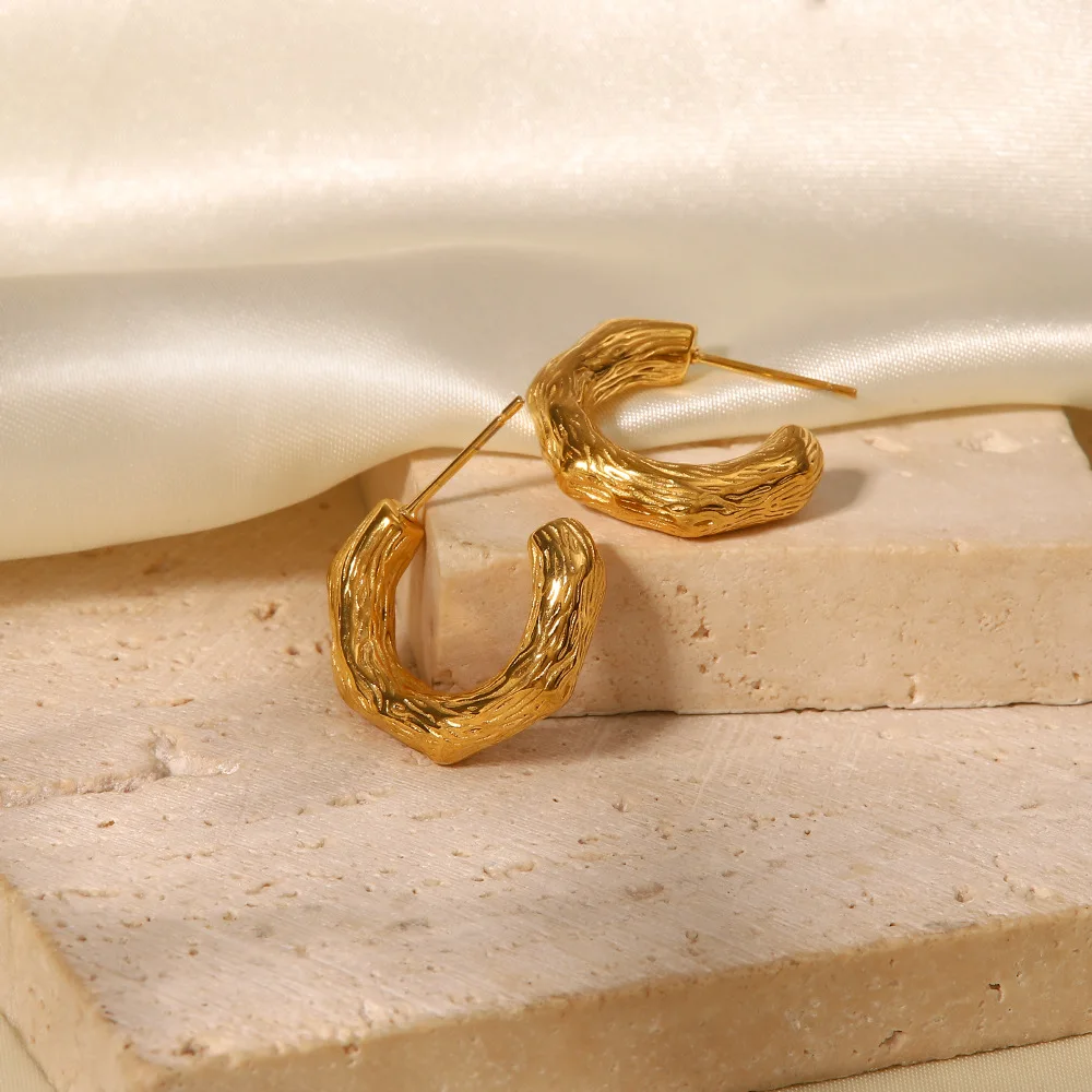 Chic Chunky Jewelry 18K Gold Plated Stainless Steel Lava Hammered Embossed Geometric Hoop Earrings