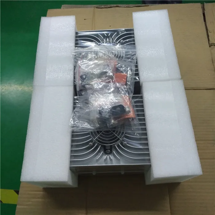 2kw 24v waterproof on board lead acid / li ion dcdc battery charger for ev