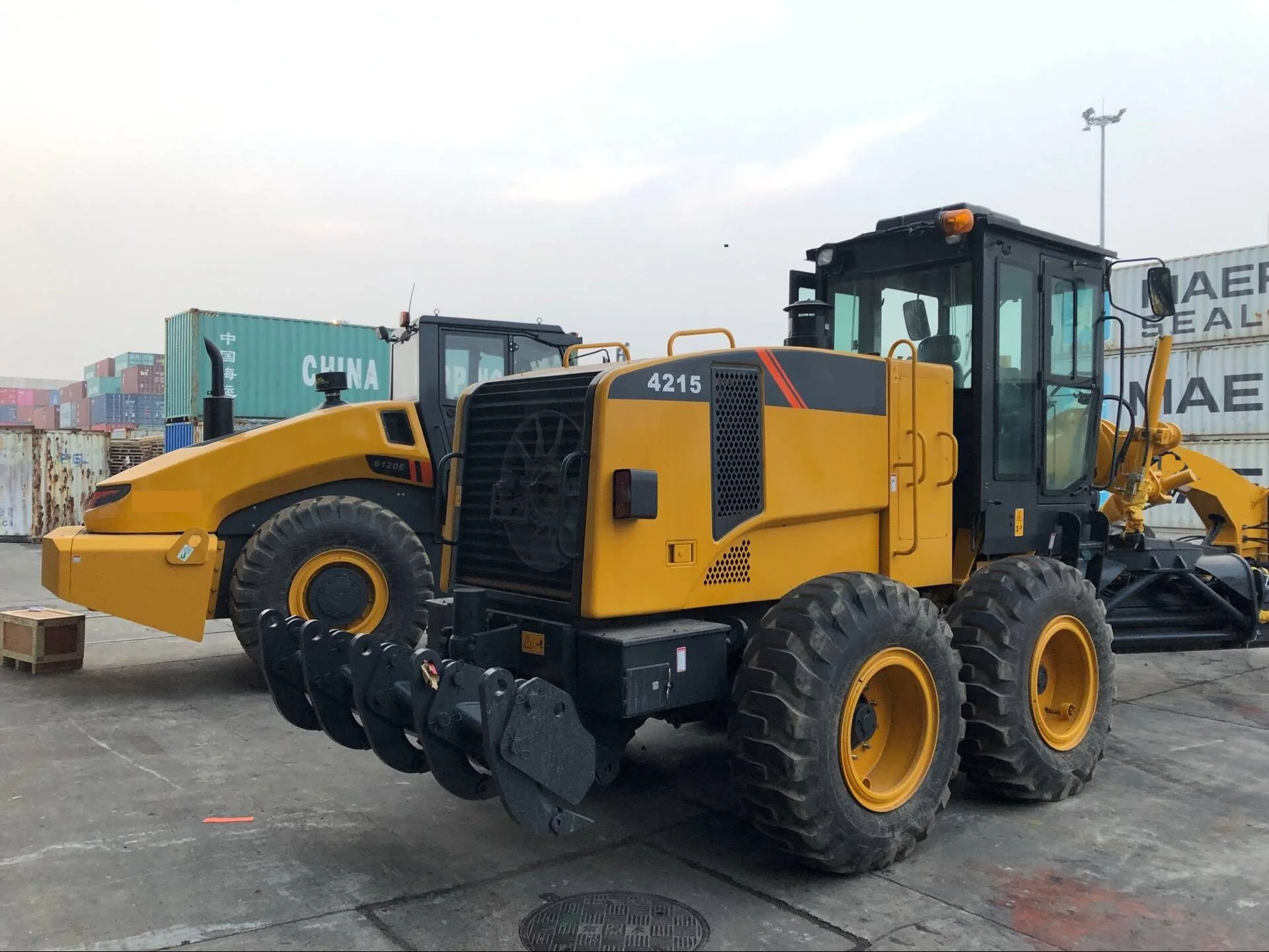 Автомобильный грейдер Skymard 215HP CLG4215