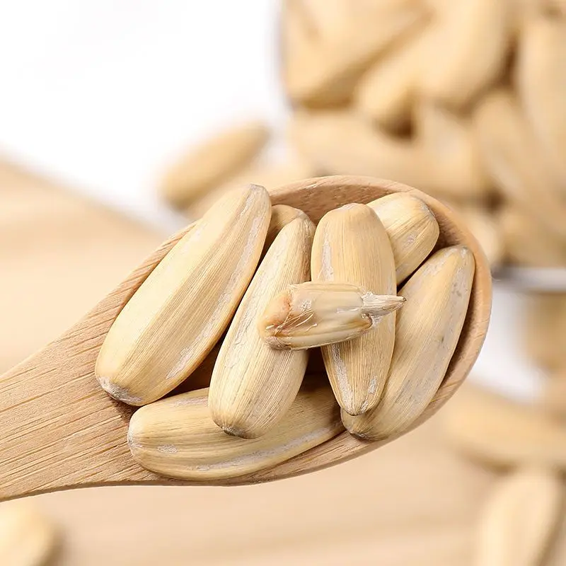 Chinese Cheap Price Hot Sell In Southeast-Asia Peeled White Spiced Salted Sunflower Kernels Seeds