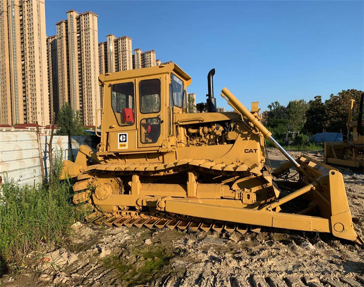 Used crawler CAT bulldozer D6D Used Caterpillar low price D6D Crawler Dozer, Used cat D6D/D6G/D6H in working condition