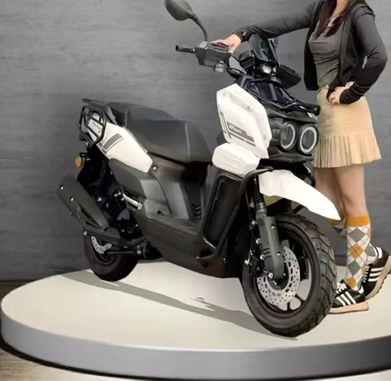 new style  Tank 200 motorcycle scooter    Disc brake disc  front