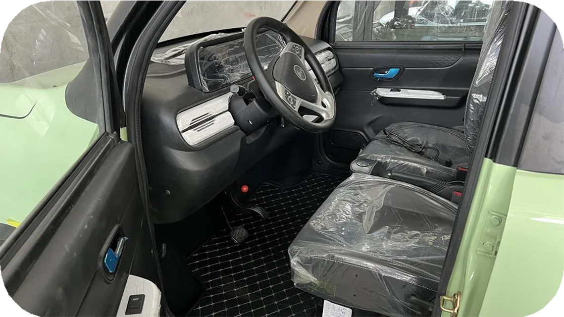 New released electric four seats mini car 2022