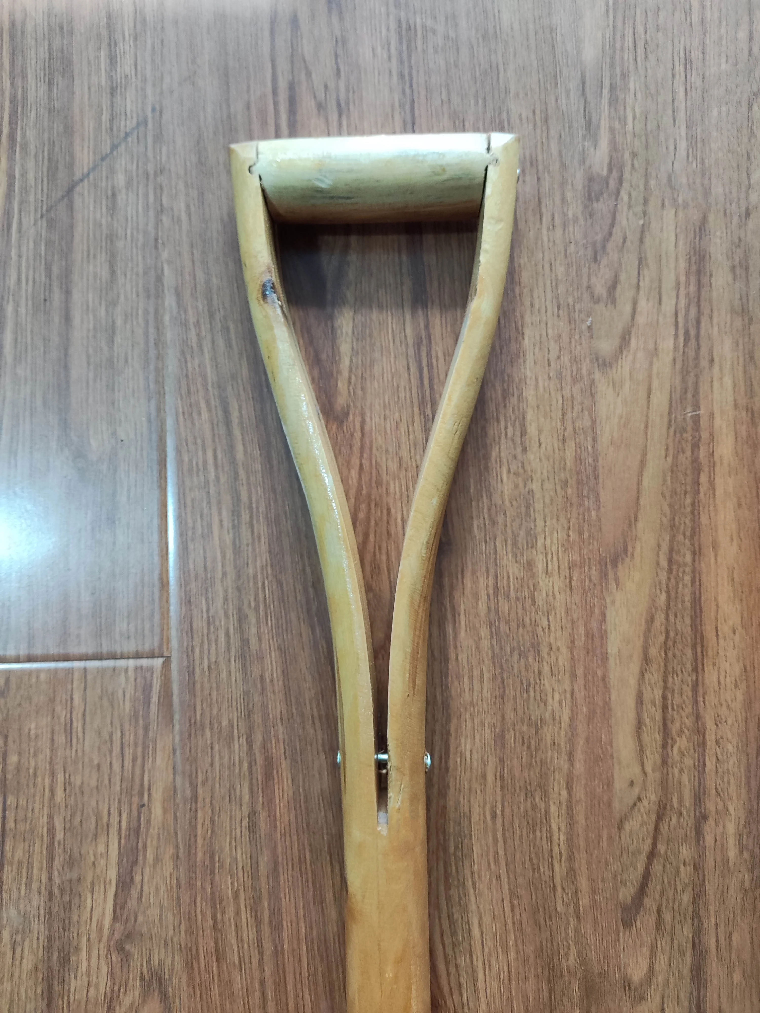 Japan Markets Hot sale 50 manganese steel shovel head with wooden handle Y grip for agriculture