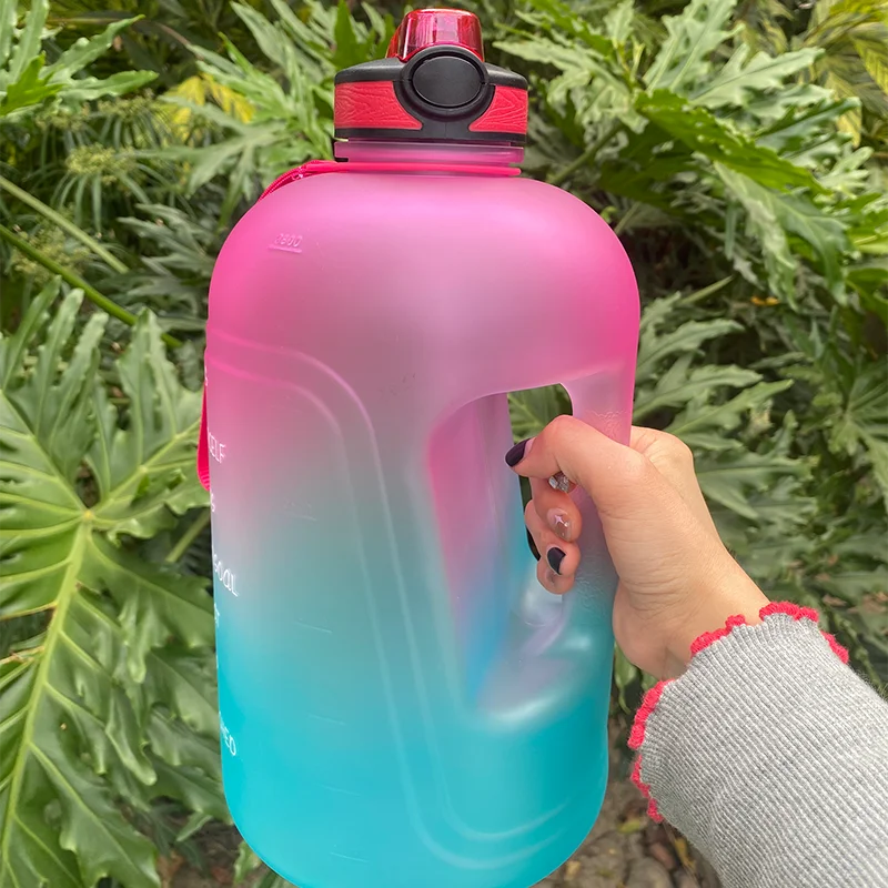 Motivational Water Bottle BPA Free with straw  1 Gallon  Plastic Sports With time marker Travel gym camo 4 liter water  bottle