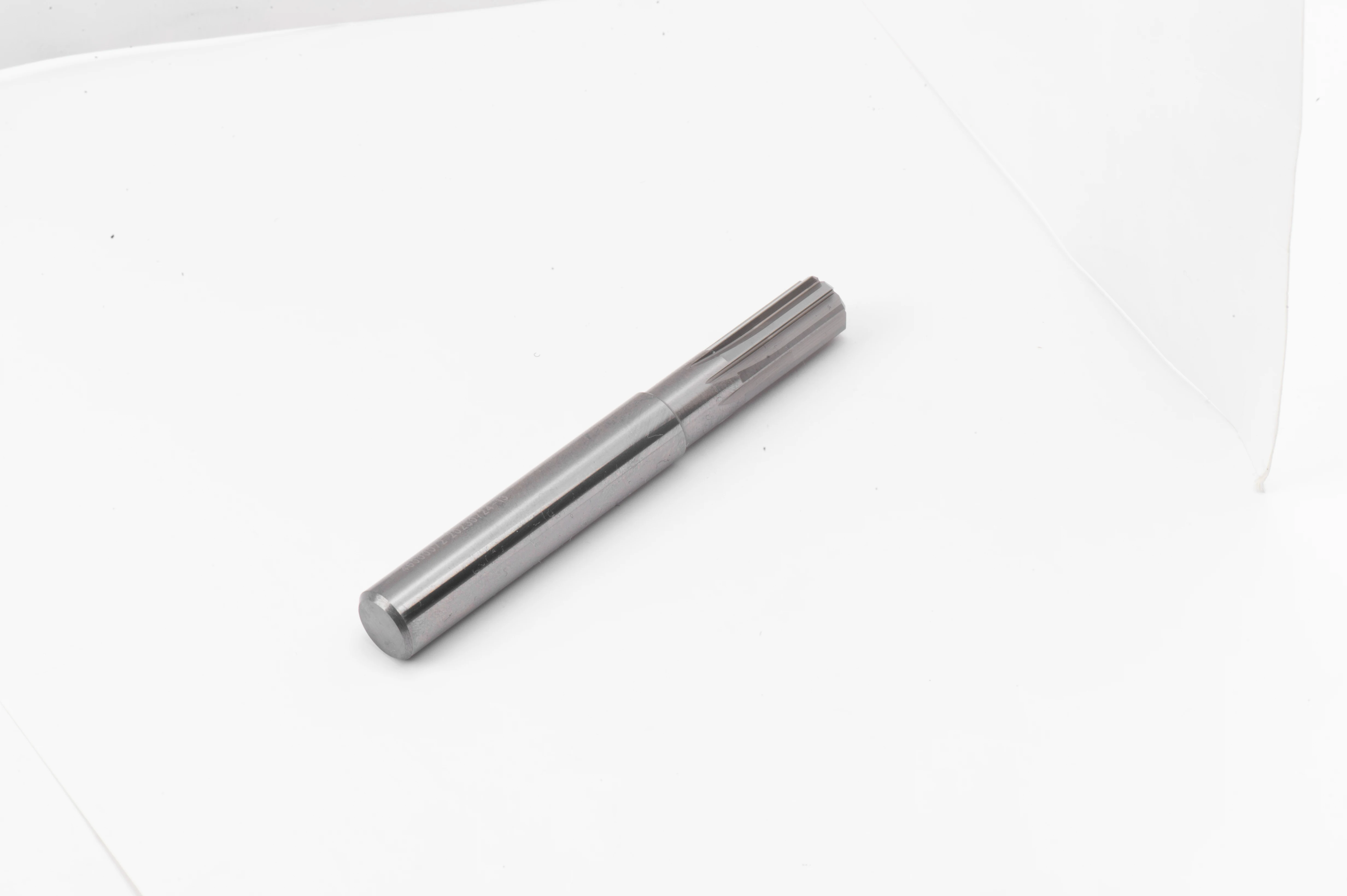 Factory Wholesales Price High Precision Straight Flutes Tungsten Carbide Reamers for Spiral Straight Flutes Machine CNC Tools
