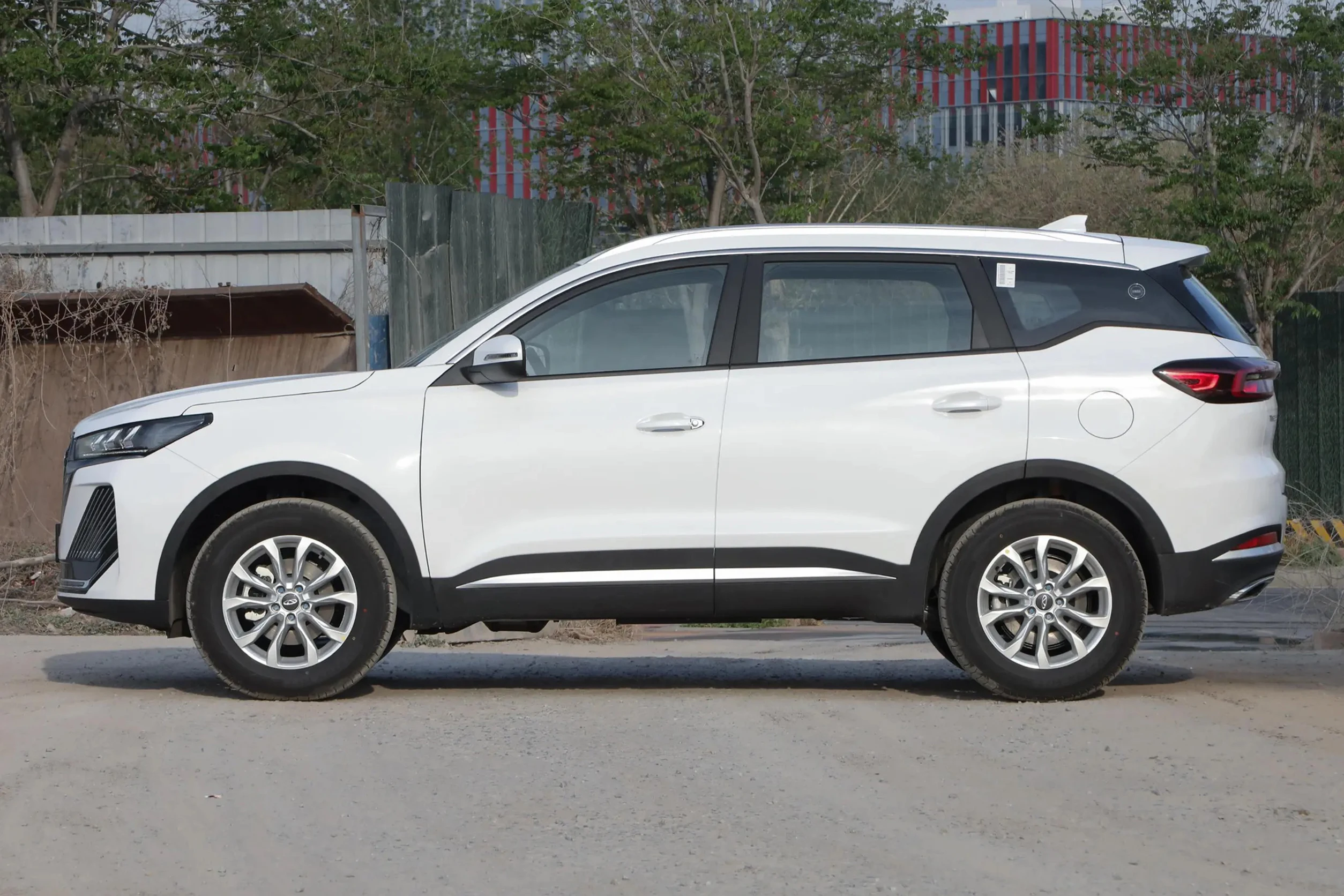 Left Hand Drive Chery Vehicle 5-door 5-seat Suv Petrol Auto Long Range 1.5t Cvt Chery Tiggo 7 Pro Adult Gasoline Cars For Adults